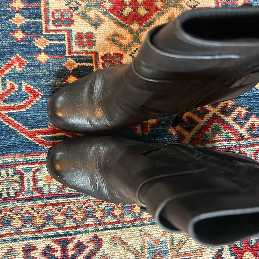 Calvin Klein Women's Black Buckle Susie Ankle Boots